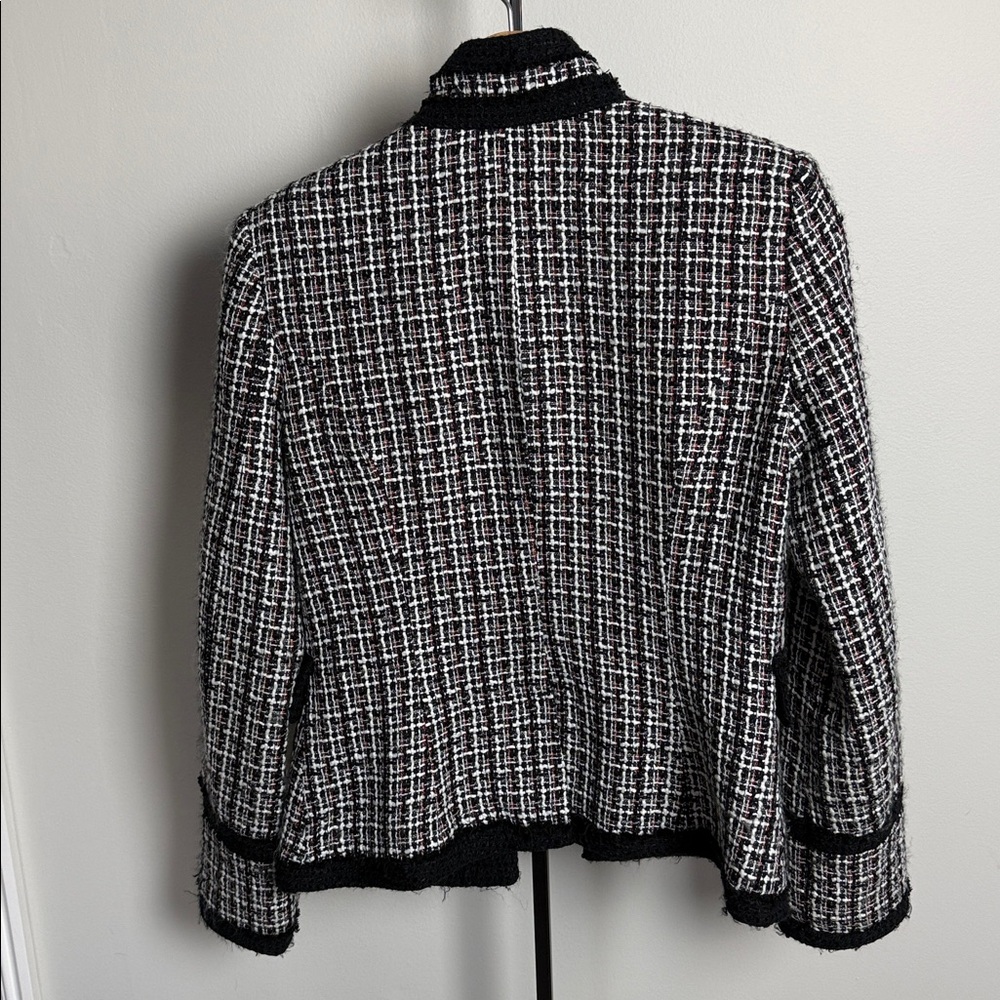 White House Black Market Black White Red Tweed Blazer / Jacket w/ Silver Buttons - Picture 13 of 17